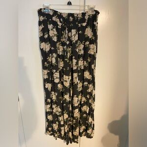 American Eagle flowy floral pants